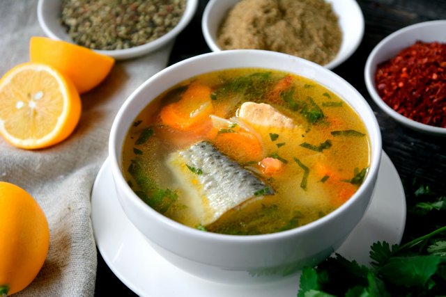 Рыбный Итальянский Суп (сёмга,форель,судак с зеленью)